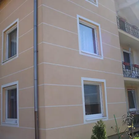 Apartment Hari *